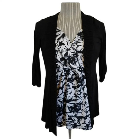 Novita Black Cardigan with Ruched Sleeves, M - Picture 1 of 6